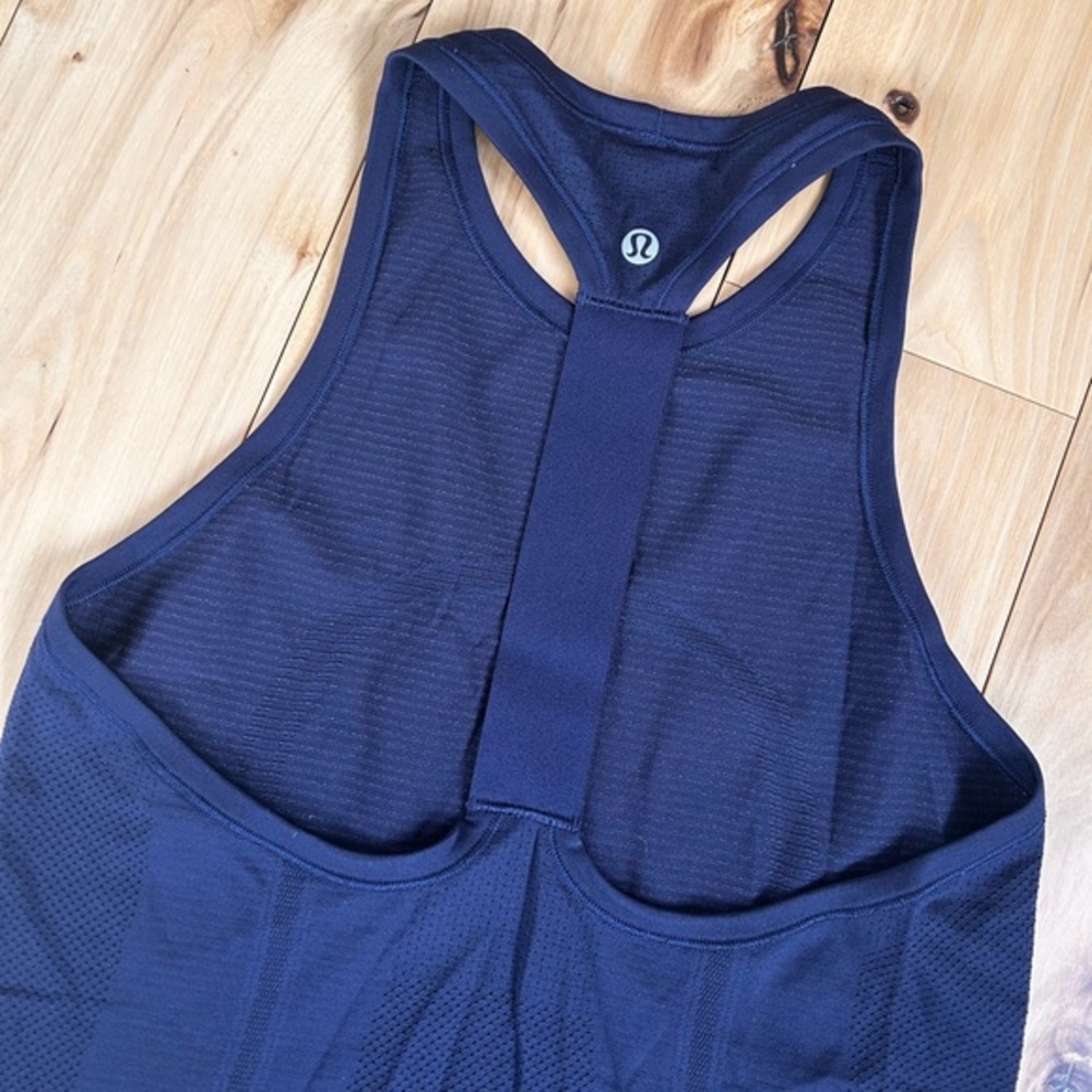 Swiftly Speed Racerback *Sheer Stripe - Picture 2 of 8